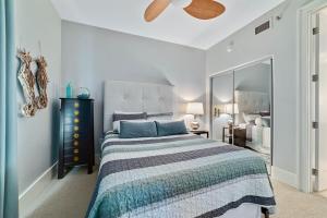 Bella Luna 809 - NEW- Bayfront-deeded beach access