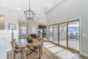 Lake Okanagan 4 Ensuite Bed Rooms Villa - Вест-Келона