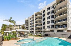 Riverdance Apt 6