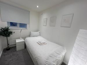 Modern & Cosy Retreat - Stylish Stay in Nottingham