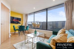 Luxe Penthouse-CityCentre-Parking-Balcony