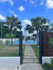 Lux 3BR Oasis With Gazebo & Pool