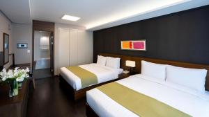 One-Bedroom Family Apartment