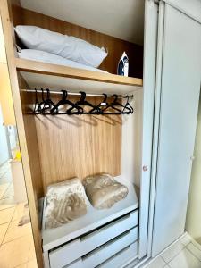 Apartamento completo 28m2 1 vaga de garagem na Frei Caneca a 500m da Av Paulista