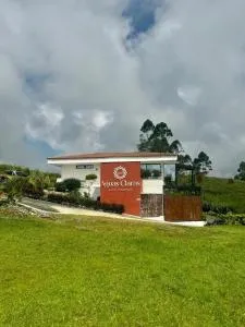 Aguas Claras Luxury Hospedaje - Las Cruces