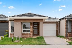 Haven near Tarneit main shops