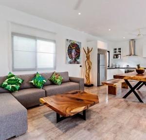 Villa Manuia - 4 Bed Pool Villa - 500m To The Beach