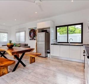 Villa Manuia - 4 Bed Pool Villa - 500m To The Beach