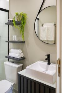 RStar Faria Lima | Loft Novo c Ar e ao Lado Metrô Fradique