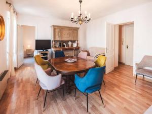 Appartement lumineux 75 m², centre-ville, parking, wifi, 7 couchages - FR-1-821-32