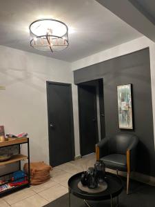 Pequeño y acogedor con 2 Habitaciones