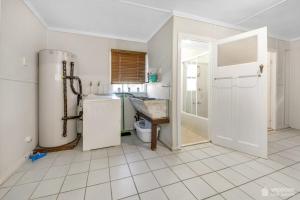 Absolute Beachfront with Private Pool!