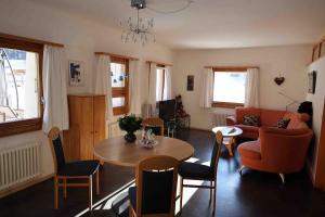 Apartment for 1-4 people Chasa Plazzöl