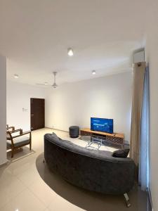 Elixia 3CS by Planet Path