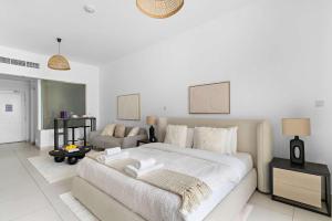 Silkhaus Seaside Studio in Palm Views West Tower