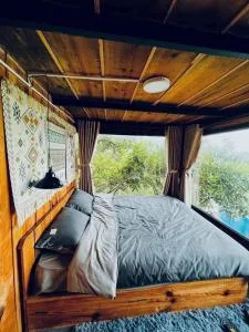 Lạc Homestay - 洛伊城