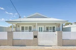 Modern Family Retreat - Robinvale 