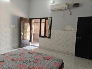 Shri Vijay Kishor Dharamshala