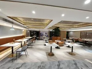 Green Tree Inn Henan Fuzhou Municipal Government Wanhuicheng Commercial Plaza - Yüchow