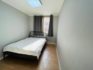 Myeongdeok St JM house