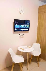 Crizzys Hub Sariel at Shore Residences - 1BR with Netflix and Disney - Near MOA