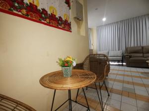 Resorts Side Hostel near Shangrila