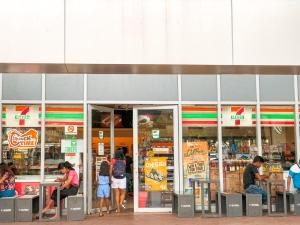 Amenity Floor in OPR #8