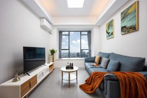Ode to Joy Hotel Apartment East Railway Station Guanghuan Shopping Park Branch