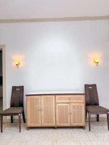 6-Bedroom Duplex with pool near NAIA