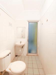 YUTAKA INN Sriwijaya Tegalsari Surabaya