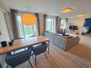 Dünenresidenz Prora - Ferienwohnung mit Meerblick, 2 Schlafzimmern und Balkon NP-304