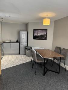 Manchester Urban Haven - 2Beds -7min Walk 2 Piccadilly - Mcr City Centre - Downtown
