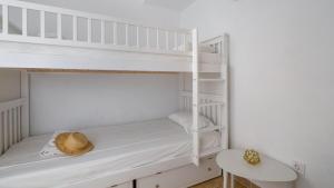 Coastal Calm, 2BR with Seaview