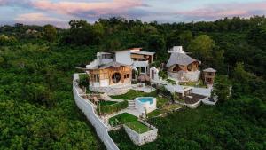 Camanta Penida - Adult Only