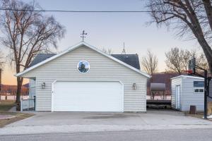 Riverfront Retreat in Wabasha