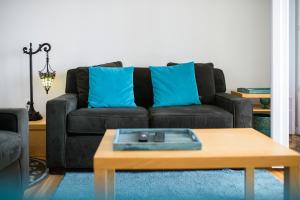 BLUE HORIZON APARTMENT by DuHomes