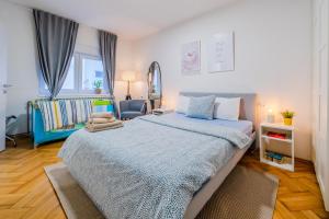 Peaceful Nest In City Center - Happy Rentals