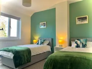 Stunning 3 Bedroom House Near Birmingham Airport and NEC - 马斯顿格林