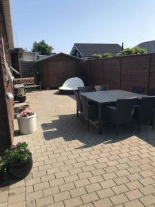 Lovely Summer House Near The Beach