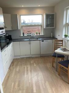 Lovely Summer House Near The Beach