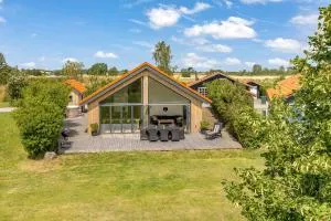 Modern Holiday Home Close To The Beach - Rabjerg
