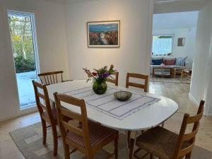 Cozy Summer House In Rørvig