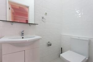 Charming 2 Bedroom Apartment in City Centre Lisboa