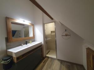 Appartements La Maison Blanche 74 Annecy-le-Vieux : photos des chambres