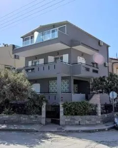 Egee Guest house - Eleftheres