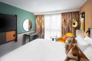 Standard Room room in Holiday Inn Fareham Solent an IHG Hotel