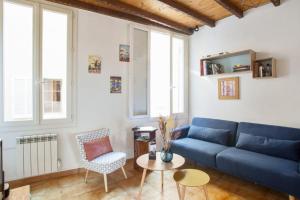 Charming Old Town Appartment with AC and Parking