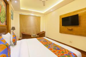 FabHotel Green Lotus Star 17