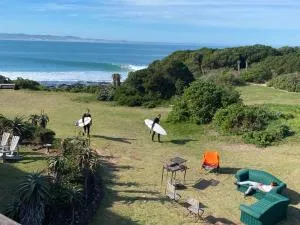 5 bedroomed Pepper str house available J-Bay open - Gamtoosriviermond
