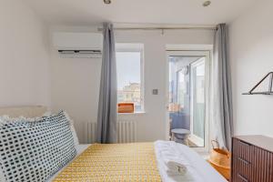 Contemporary 2BD Flat with Balcony Shoreditch